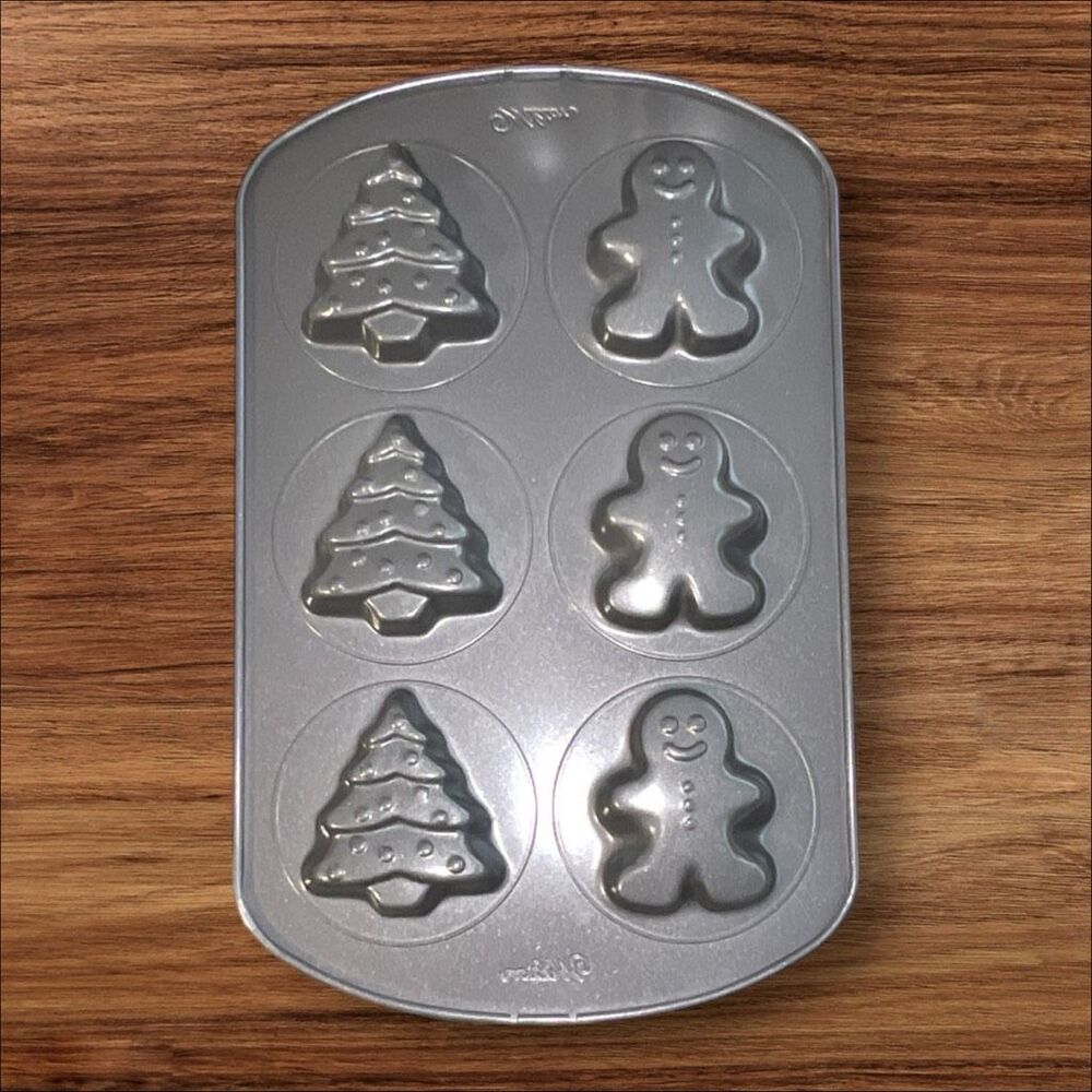 Wilton Christmas Sugar Cookie Pan Gingerbread Man Tree 6 Cavity Baking Mold